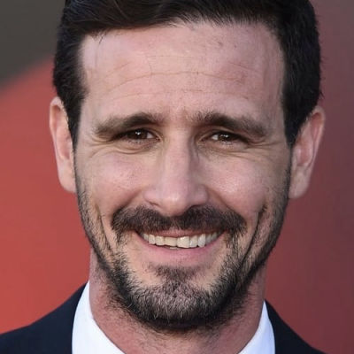 JR